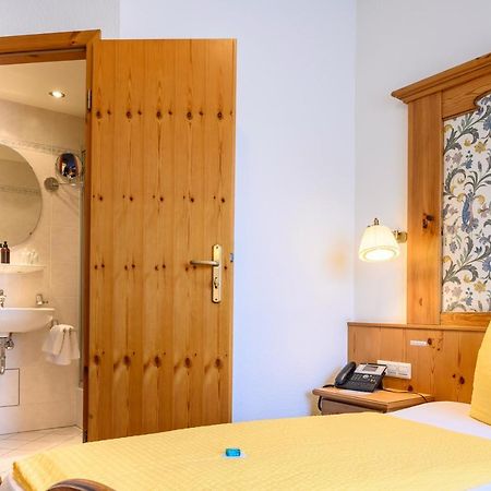 Hotel Goldener Hirsch Friedrichshafen Ngoại thất bức ảnh
