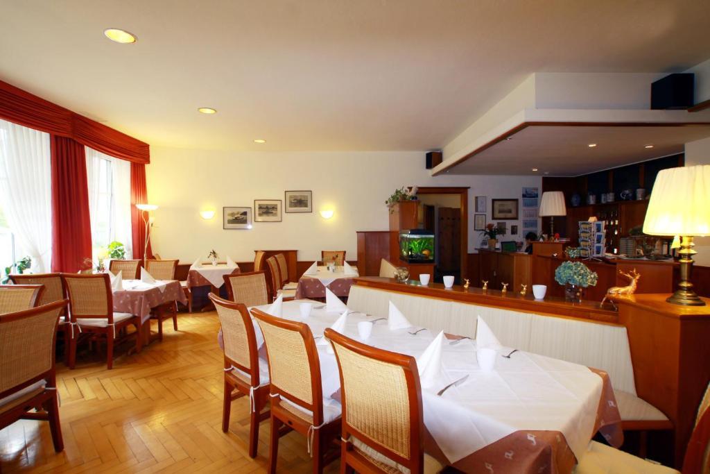 Hotel Goldener Hirsch Friedrichshafen Ngoại thất bức ảnh