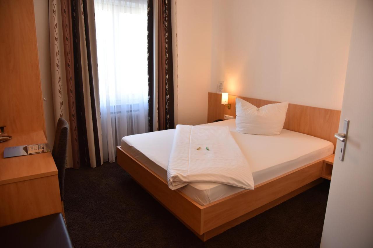 Hotel Goldener Hirsch Friedrichshafen Ngoại thất bức ảnh