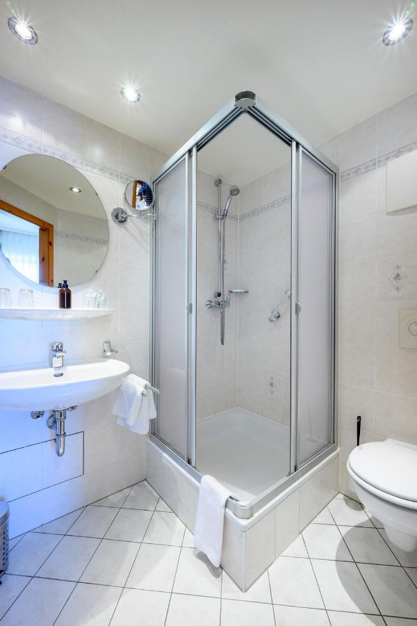 Hotel Goldener Hirsch Friedrichshafen Ngoại thất bức ảnh